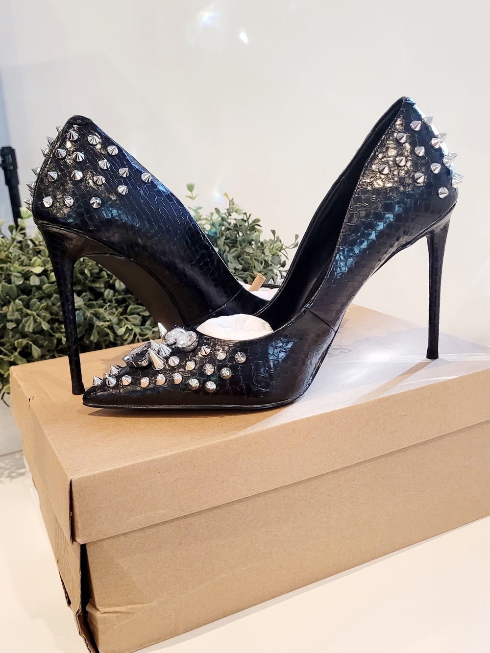 Steve Madden Veronicka Embellished Pointed Toe Stiletto Pumps